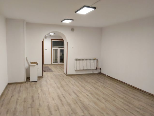 Lokal Sejny, pl. św. Agaty. Zdjęcie 1