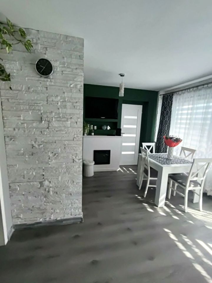 Mieszkanie 5-pokojowe Żory Śródmieście, os. Pawlikowskiego. Zdjęcie 2