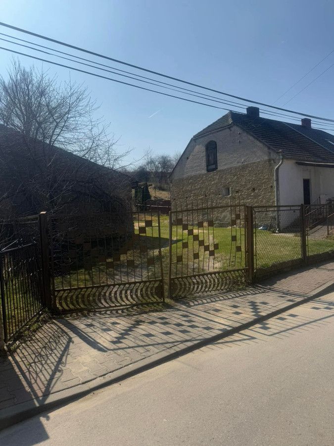 bliźniak, 2 pokoje Ćmielów, ul. Mariana Raciborskiego. Zdjęcie 2