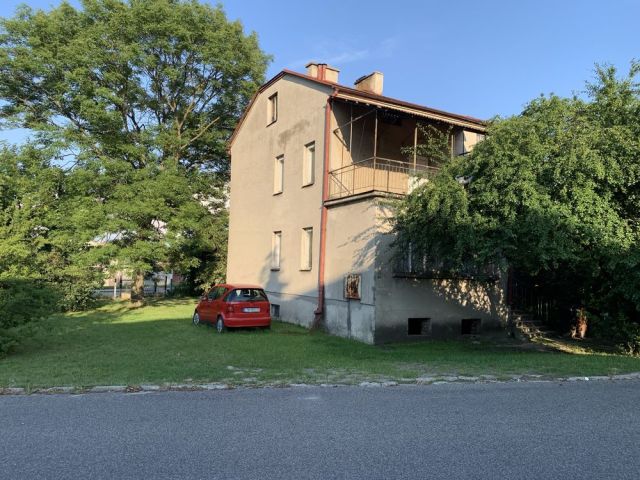 dom wolnostojący Tomaszów Lubelski, ul. Klasztorna. Zdjęcie 1