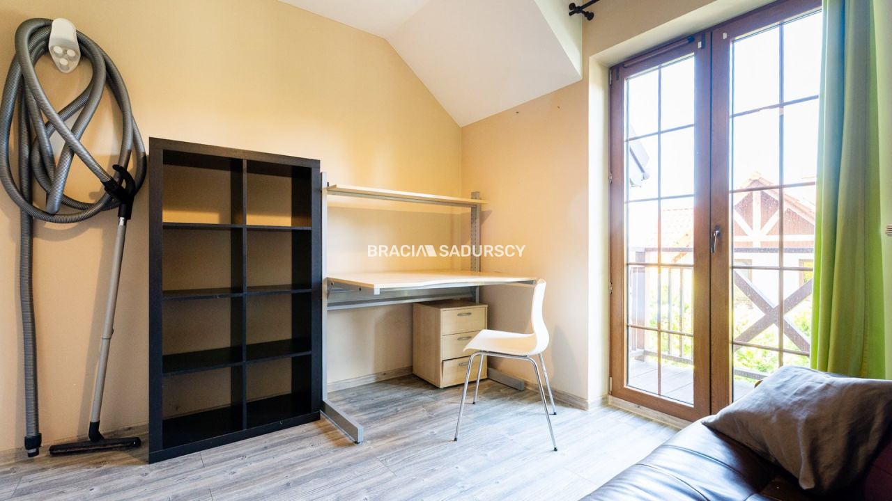 dom szeregowy, 4 pokoje Bibice, ul. Leśna. Zdjęcie 11