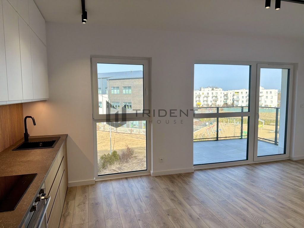 Mieszkanie 3-pokojowe Zamienie, ul. Anyżkowa. Zdjęcie 2