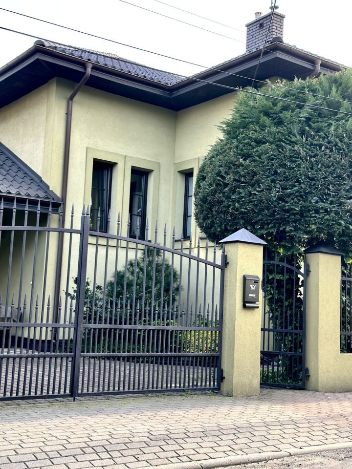 dom wolnostojący, 7 pokoi Siedlce Centrum, ul. ks. Ignacego Skorupki. Zdjęcie 14