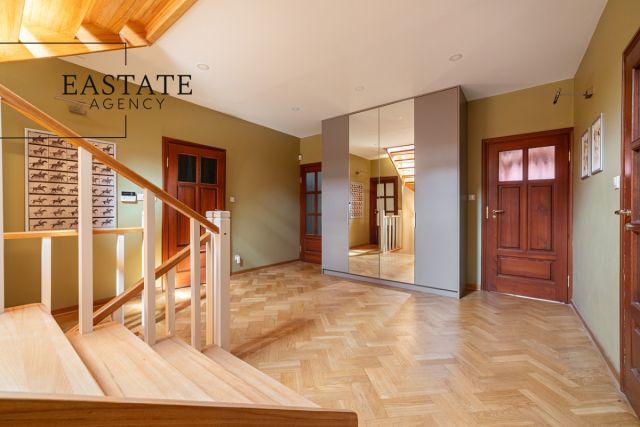 dom wolnostojący, 8 pokoi Warszawa Wawer, ul. Drwali. Zdjęcie 9