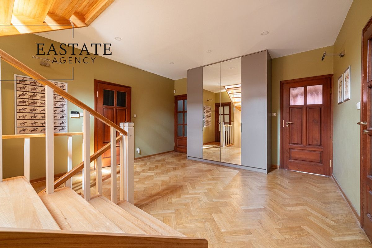 dom wolnostojący, 8 pokoi Warszawa Wawer, ul. Drwali. Zdjęcie 9