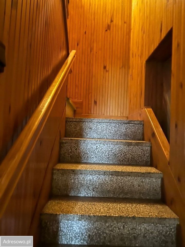 dom wolnostojący, 5 pokoi Szarowola. Zdjęcie 3