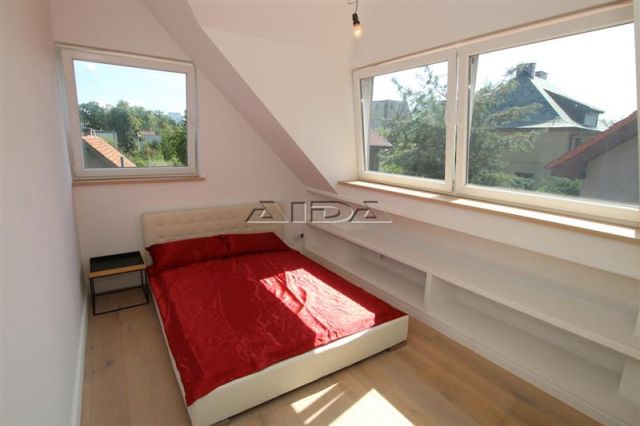 dom wolnostojący, 8 pokoi Wrocław Śródmieście, pl. gen. Walerego Wróblewskiego. Zdjęcie 9