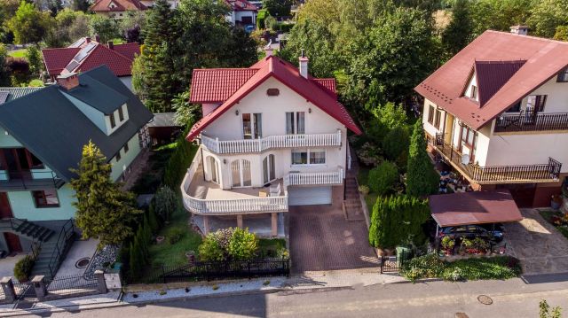 dom wolnostojący Bochnia, ul. gen. Mariana Turkowskiego. Zdjęcie 1