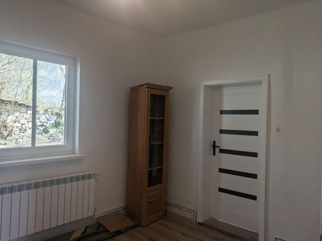 dom wolnostojący, 3 pokoje Krzywcza Ulica, Krzywcza 102. Zdjęcie 7