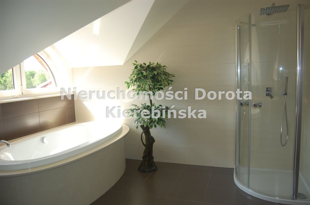 dom wolnostojący, 5 pokoi Chotomów, ul. Szczęśliwa. Zdjęcie 7