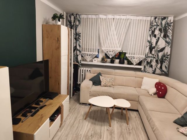 Mieszkanie 3-pokojowe Kędzierzyn-Koźle, ul. Kosmonautów. Zdjęcie 1