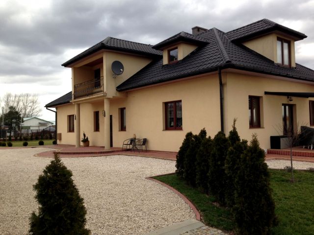 dom wolnostojący, 6 pokoi Sandomierz Nadbrzezie, uHOLOWNICZAoOlownicza. Zdjęcie 1