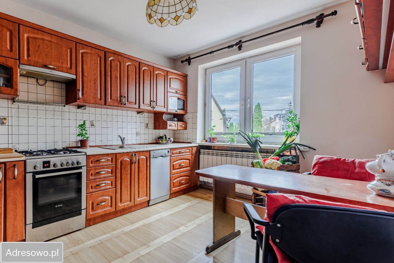 dom wolnostojący, 9 pokoi Karczew. Zdjęcie 8