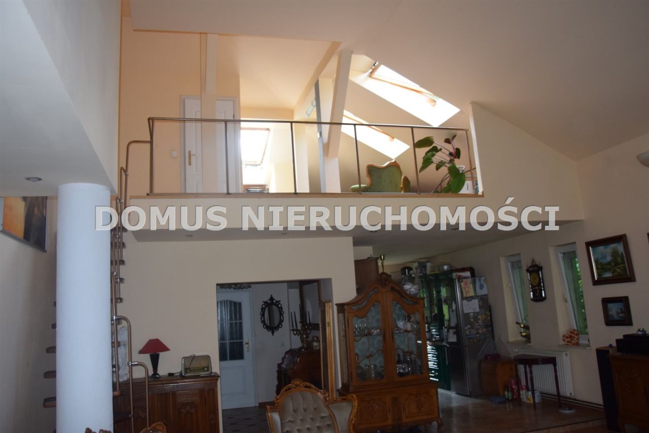dom wolnostojący, 5 pokoi Piotrków Trybunalski. Zdjęcie 3