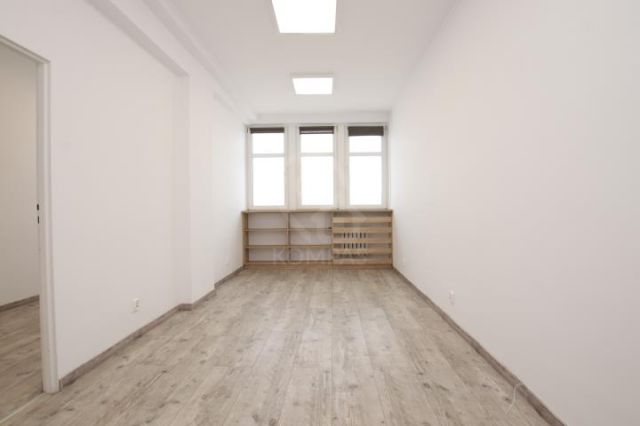 Biuro Wrocław Krzyki, pl. Powstańców Śląskich. Zdjęcie 6