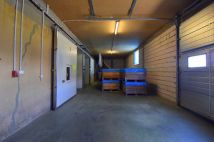 Hala/magazyn Topolany. Zdjęcie 3