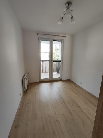Mieszkanie 3-pokojowe Warszawa Skorosze, ul. Obrońców Helu. Zdjęcie 8