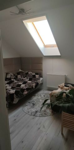 dom szeregowy, 4 pokoje Dąbrowa, ul. Admirała Andrzeja Karwety. Zdjęcie 4