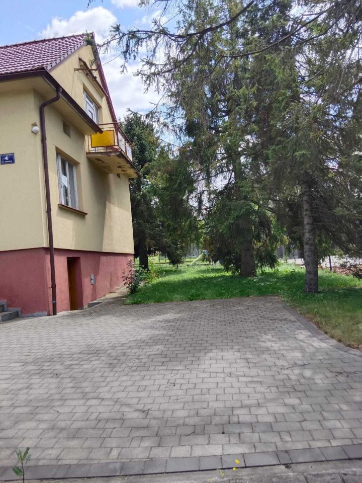 dom wolnostojący Kraków Swoszowice, ul. Józefa i Floriana Sawiczewskich. Zdjęcie 4