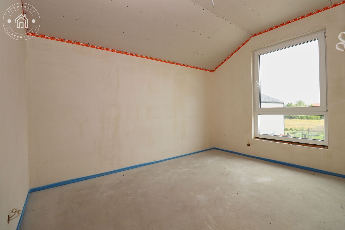 bliźniak, 6 pokoi Podzamcze. Zdjęcie 10