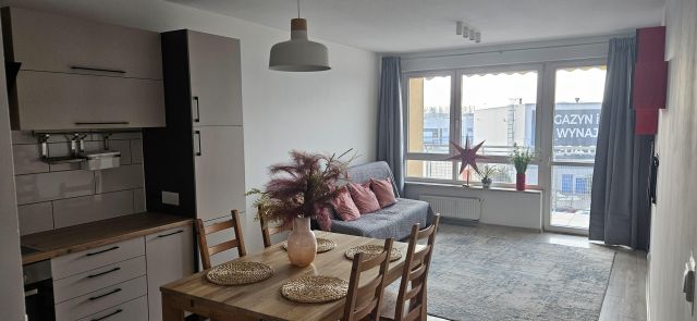 Mieszkanie 3-pokojowe Piaseczno Centrum, ul. Kazimierza Jarząbka. Zdjęcie 1