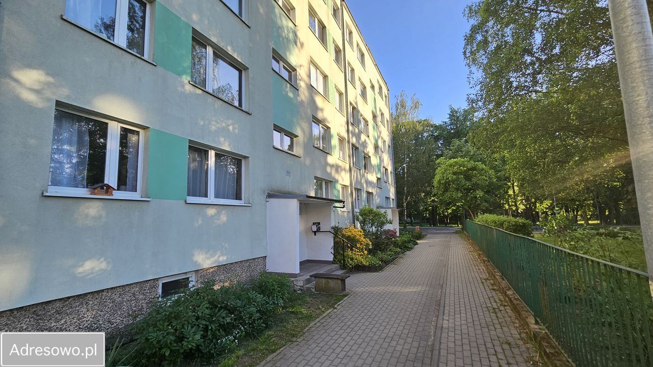 Mieszkanie 4-pokojowe Jelenia Góra Cieplice Śląskie-Zdrój. Zdjęcie 1