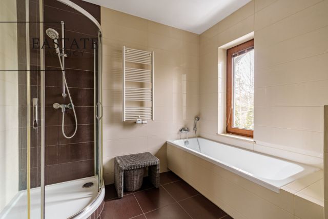 dom wolnostojący, 5 pokoi Parcela-Obory. Zdjęcie 9