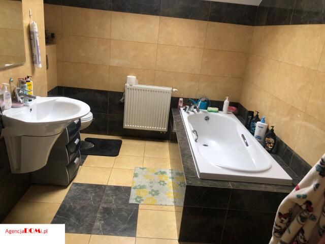 dom wolnostojący, 5 pokoi Błonie. Zdjęcie 13