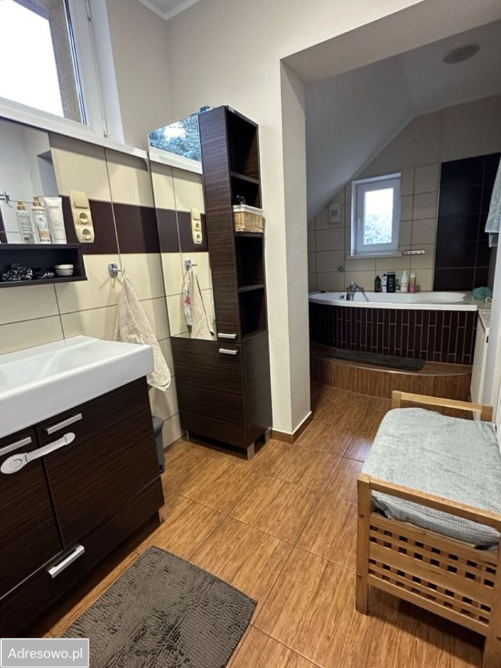 dom wolnostojący, 4 pokoje Bolesławiec, ul. Czerwonych Maków. Zdjęcie 20