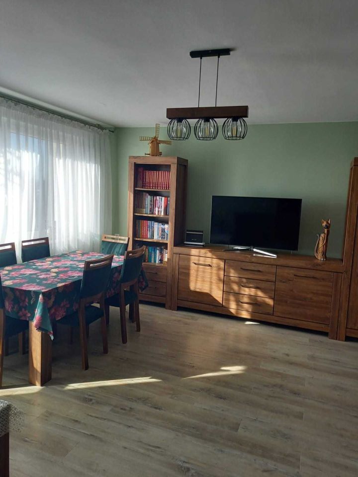 Mieszkanie 3-pokojowe Góra, ul. Dworcowa. Zdjęcie 1