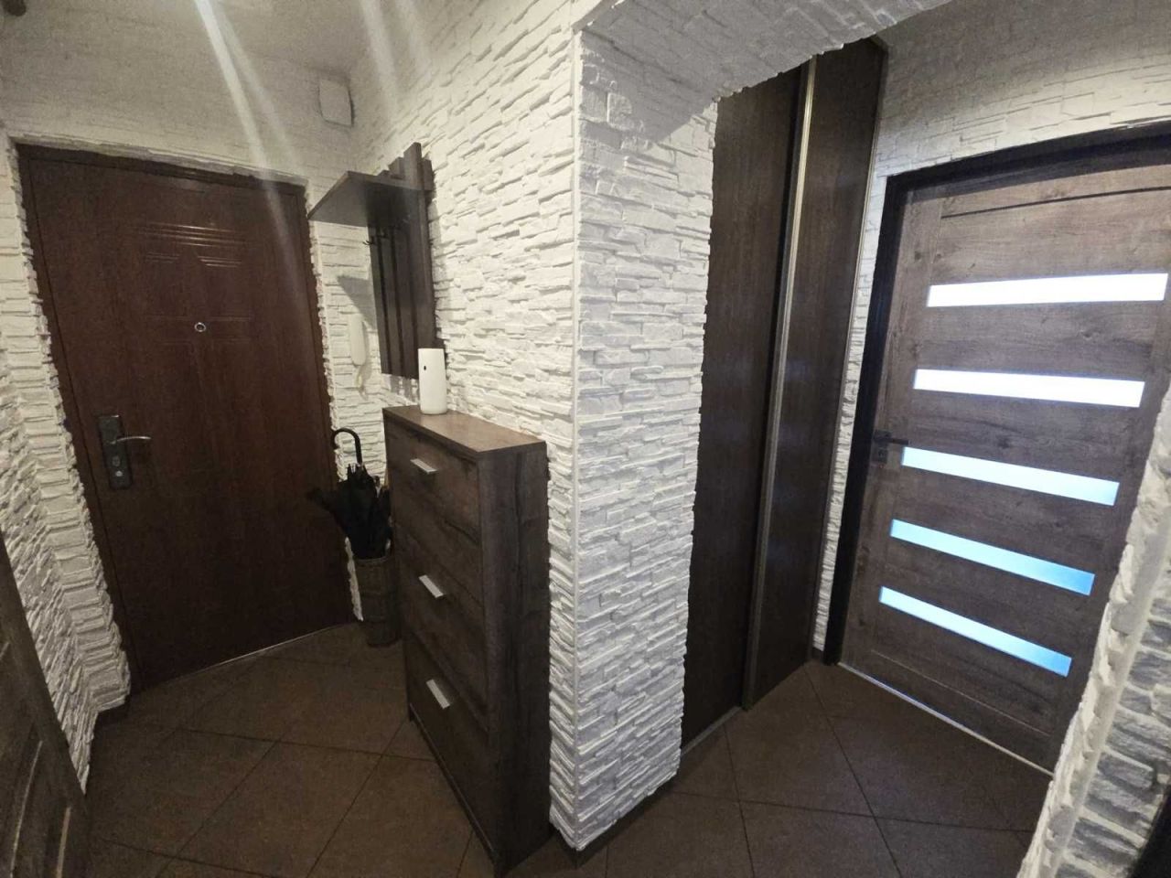 Mieszkanie 3-pokojowe Mysłowice. Zdjęcie 3