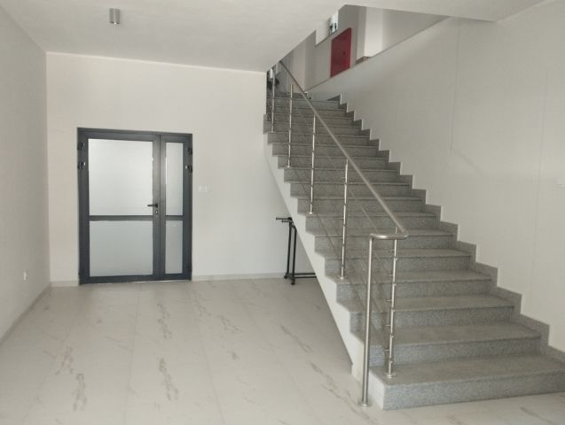 Hala/magazyn Drzewica. Zdjęcie 17