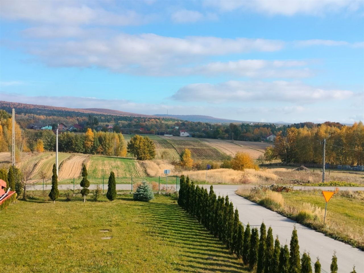 dom wolnostojący, 5 pokoi Bieliny. Zdjęcie 24