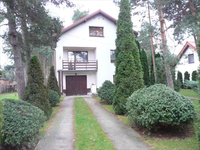 dom wolnostojący, 5 pokoi Stanisławów. Zdjęcie 1