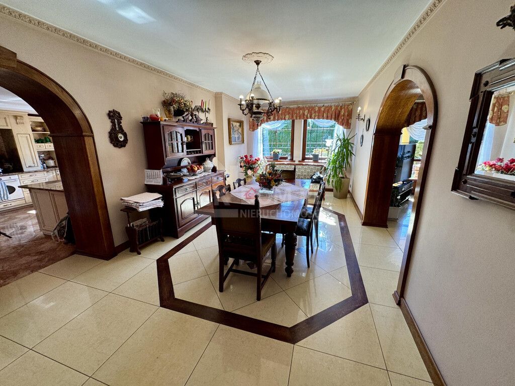 dom wolnostojący, 9 pokoi Starachowice. Zdjęcie 3