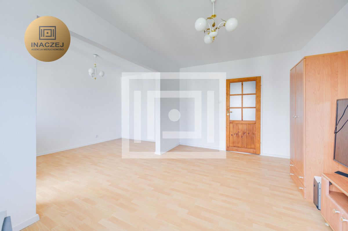 Mieszkanie 3-pokojowe Gdynia Obłuże, ul. płk. Stanisława Dąbka. Zdjęcie 1