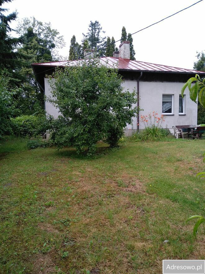 dom wolnostojący, 3 pokoje Zawichost