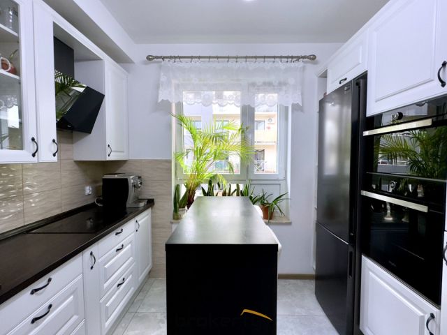 Mieszkanie 3-pokojowe Wrocław Tarnogaj, ul. Piękna. Zdjęcie 1