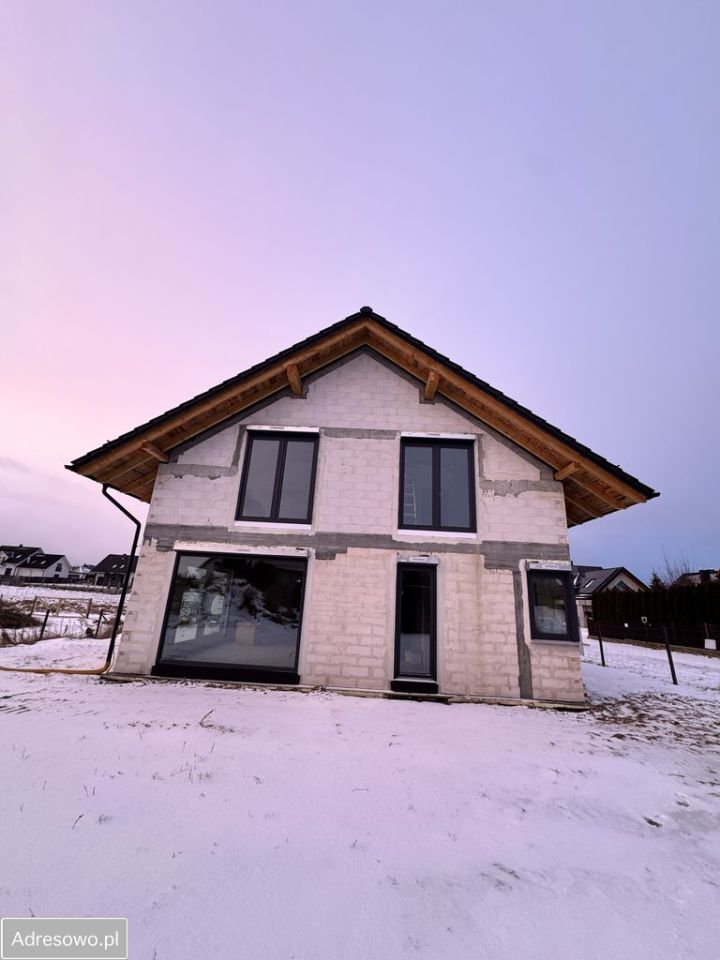 dom wolnostojący, 6 pokoi Różyny. Zdjęcie 9