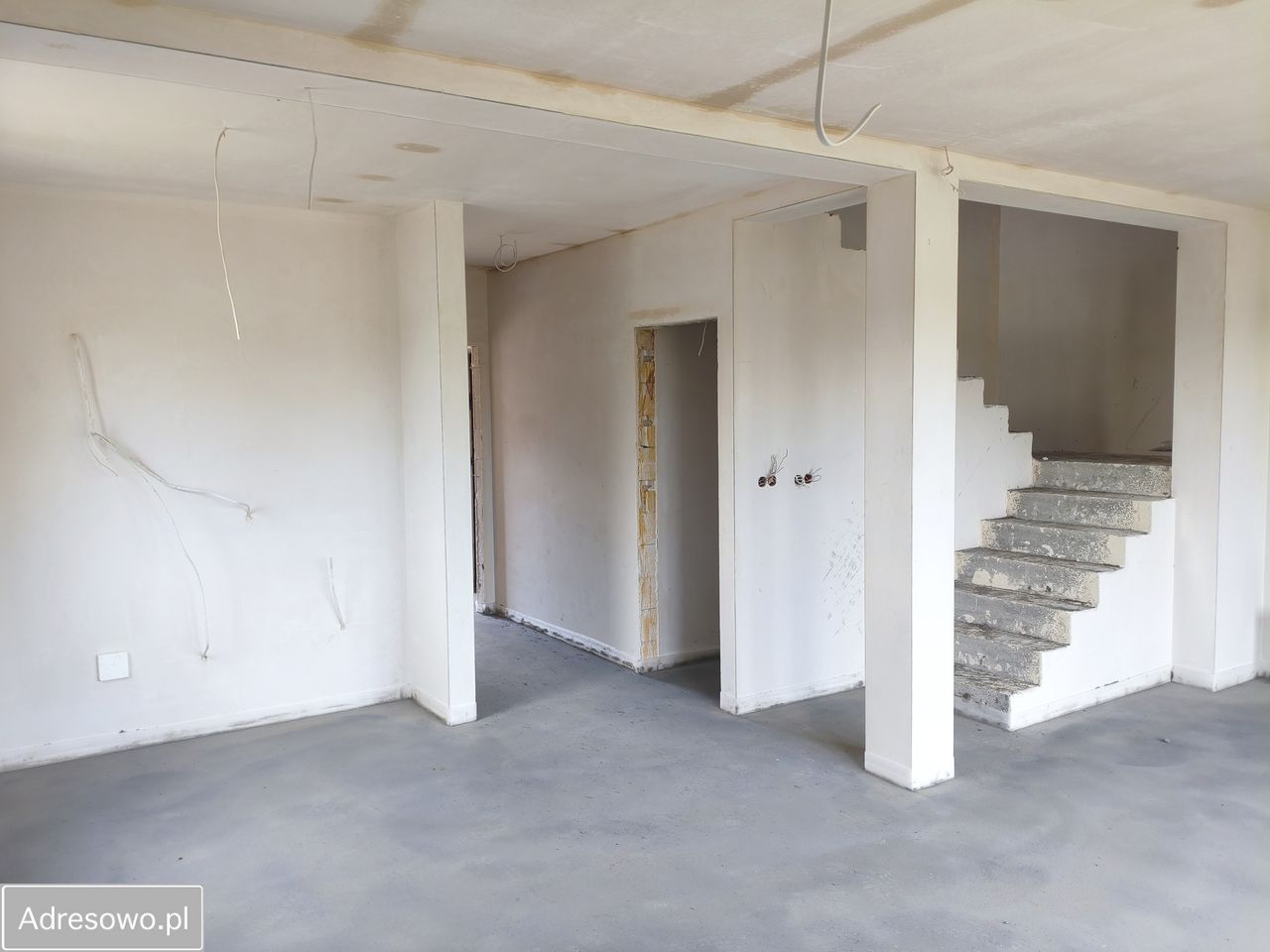 bliźniak, 5 pokoi Kąty. Zdjęcie 4