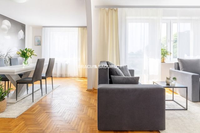 bliźniak, 5 pokoi Wieliczka Centrum, ul. Brata Alojzego Kosiby. Zdjęcie 14