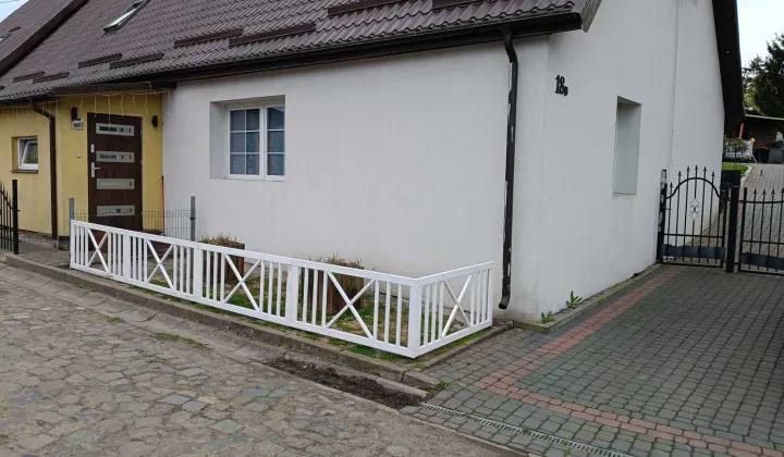 dom szeregowy, 4 pokoje Czarnowęsy