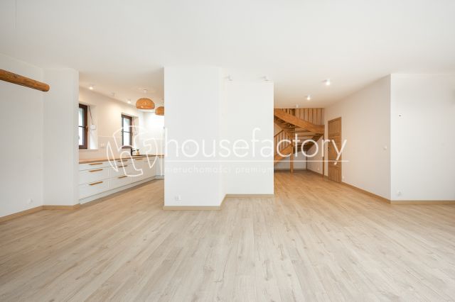 Mieszkanie 5-pokojowe Łódź, ul. gen. Antoniego Jeziorańskiego. Zdjęcie 3