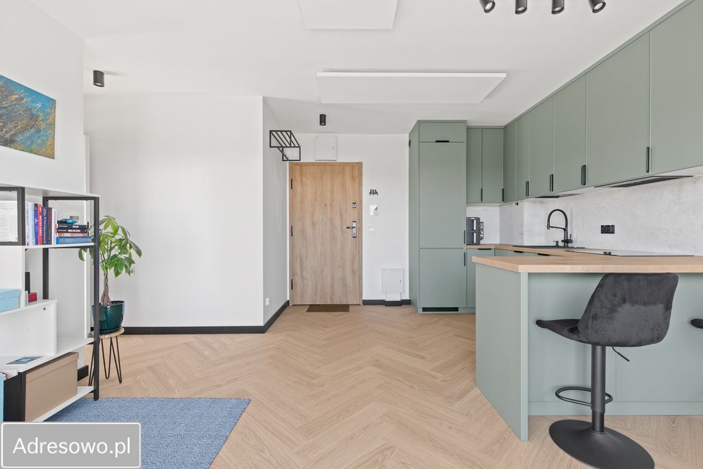 Mieszkanie 2-pokojowe Łomna. Zdjęcie 3