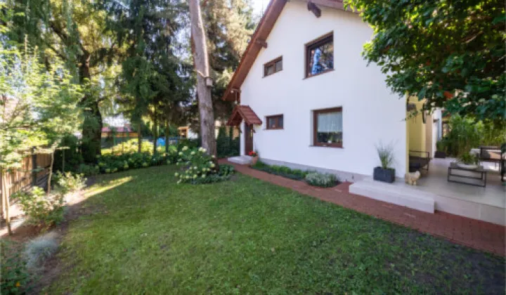 dom wolnostojący, 5 pokoi Biernatki, ul. Główna