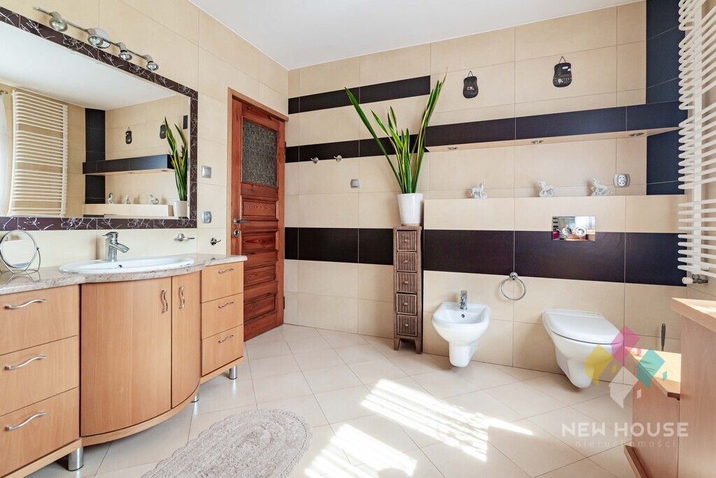 dom wolnostojący, 7 pokoi Sarnowo. Zdjęcie 10