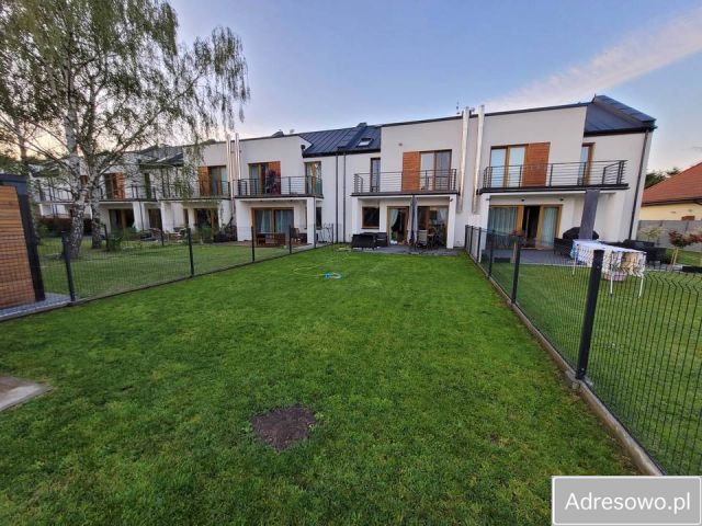 dom szeregowy, 5 pokoi Szczęsne, ul. Kawki. Zdjęcie 1