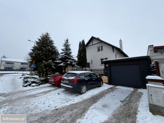dom wolnostojący, 5 pokoi Chojnice, ul. Leśna. Zdjęcie 1