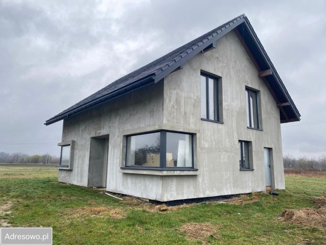 dom wolnostojący, 5 pokoi Rzeszów Miłocin, ul. św. Huberta. Zdjęcie 1