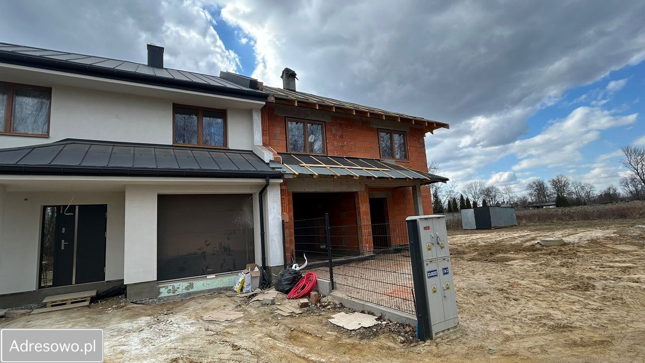 bliźniak, 4 pokoje Karczew, ul. Niezapominajki. Zdjęcie 2